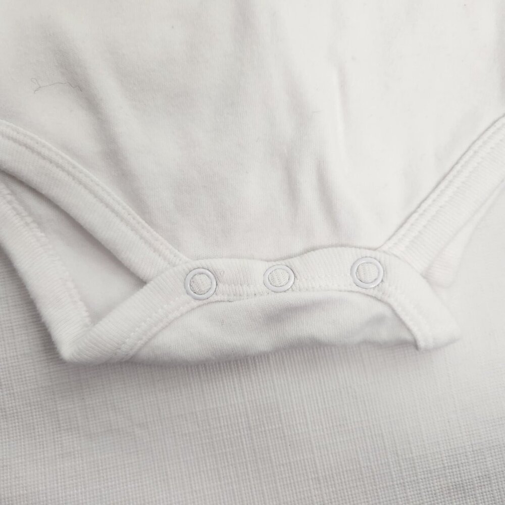 Peekaboo Bunny Green Trim White 3 To 6 Month Infant One Piece Bodysuit - Picture 6 of 7